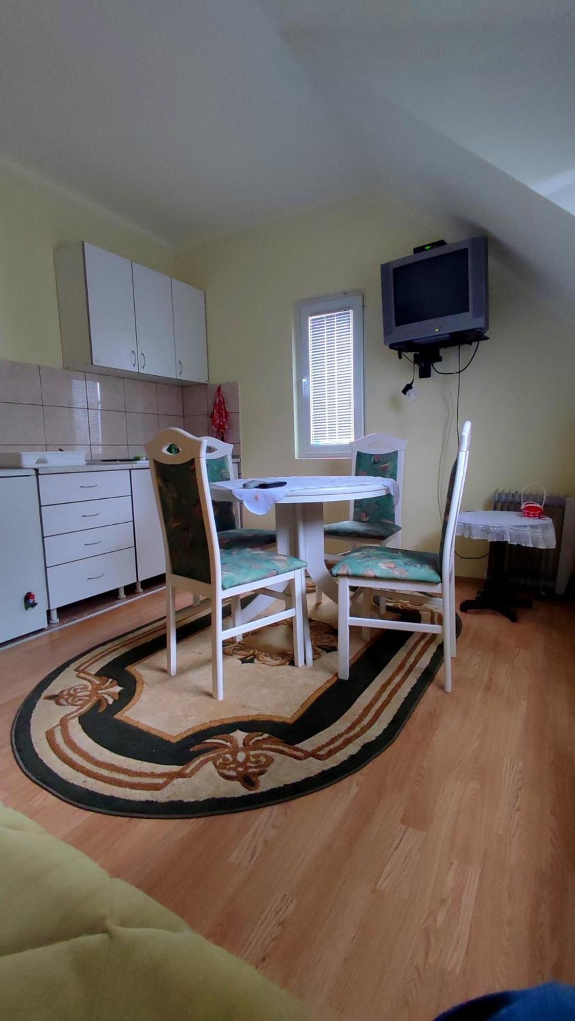 Apartment Dobra Vila Perucac Eksteriør billede